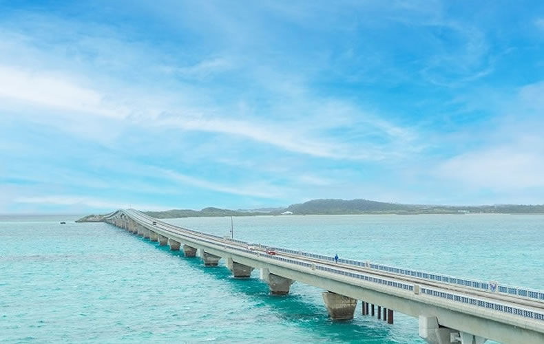 伊良部大橋は、宮古島を訪れたら絶対に行くべき絶景スポット！