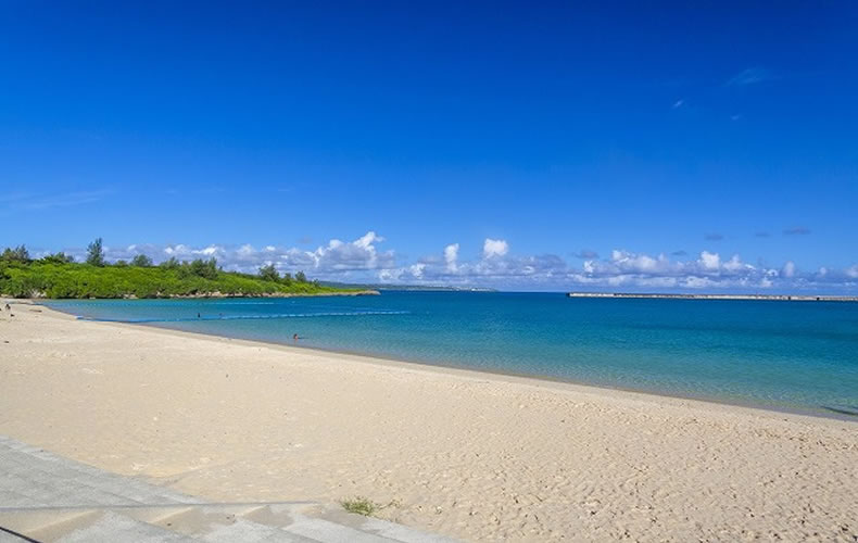 パイナガマビーチは宮古島市街地から１番近い！のどかなビーチ！