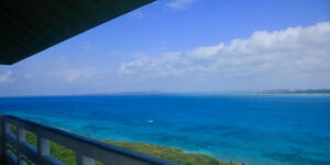 竜宮城展望台は宮古島の美しい海を見下ろせる絶景スポット